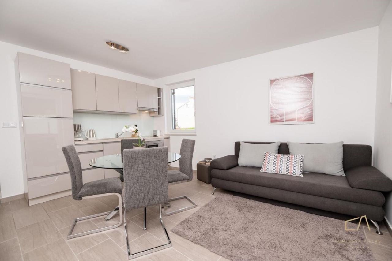 Apartments Iskra Malinska Εξωτερικό φωτογραφία