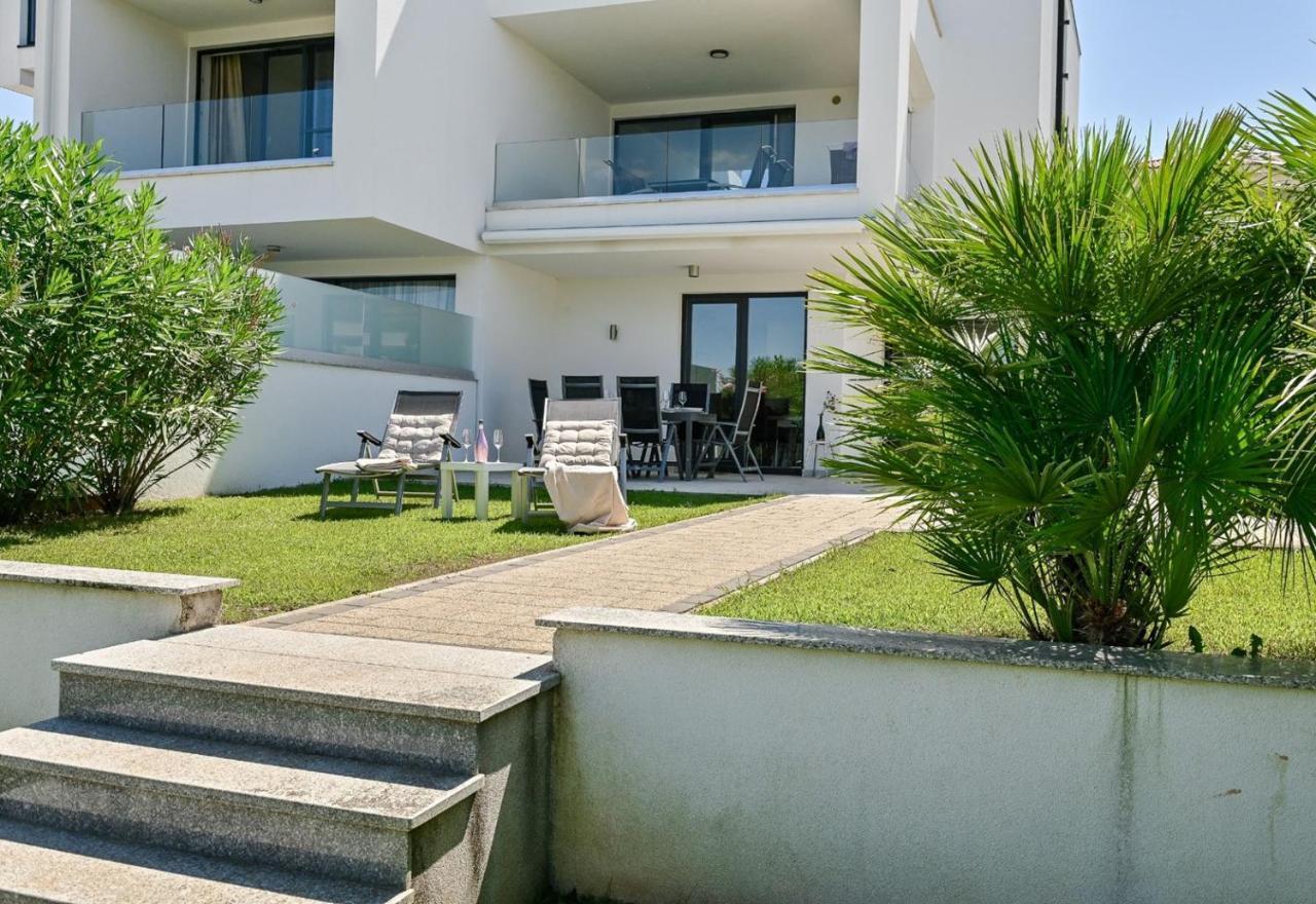Apartments Iskra Malinska Εξωτερικό φωτογραφία
